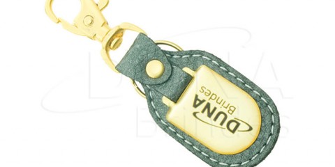 Chaveiro em couro e metal